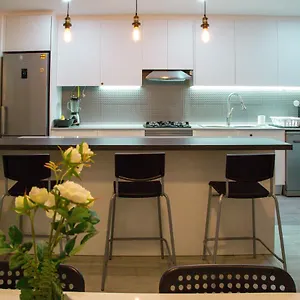 Cozy In With Full Kitchen 5 Minutes From The , Cascais Portugal